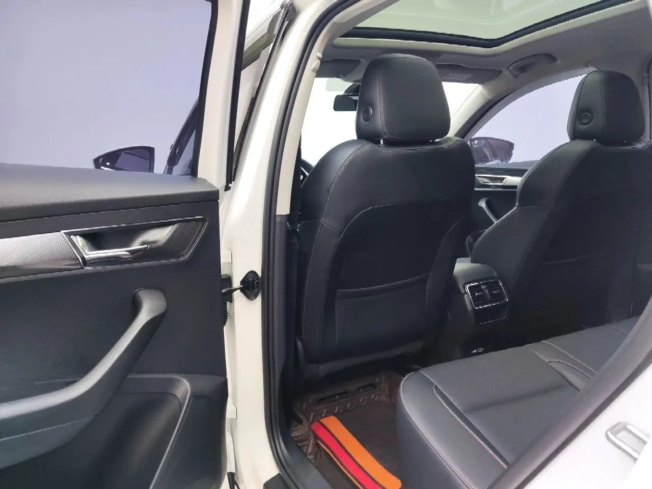 Skoda 2022 Keluoke 1.4TSI TSI280 Premium Edition Automatic Gear 7