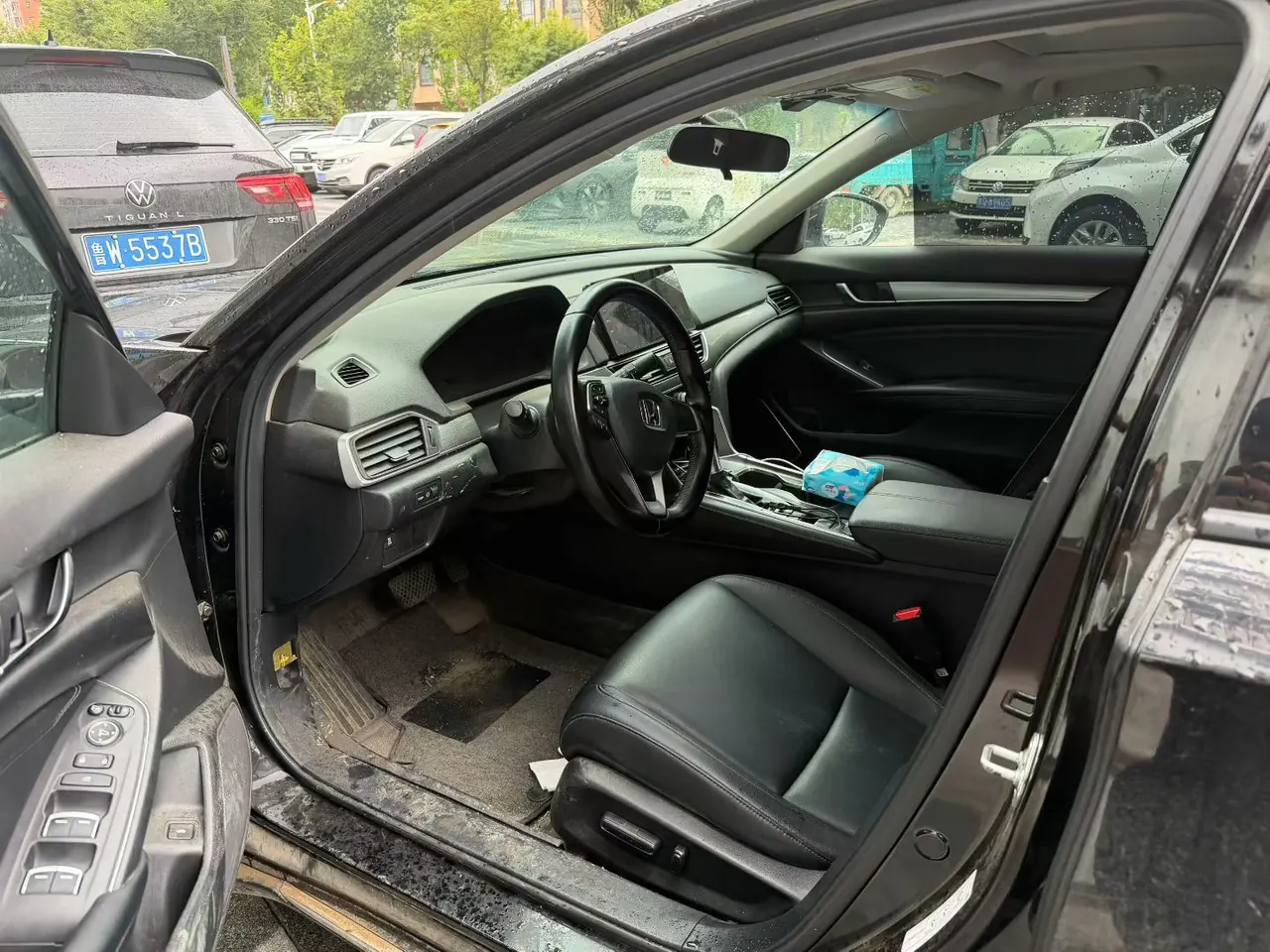 Honda 2022 10th Generation Accord 1.5T Stepless 260TURBO Deluxe Automatic Gear 3