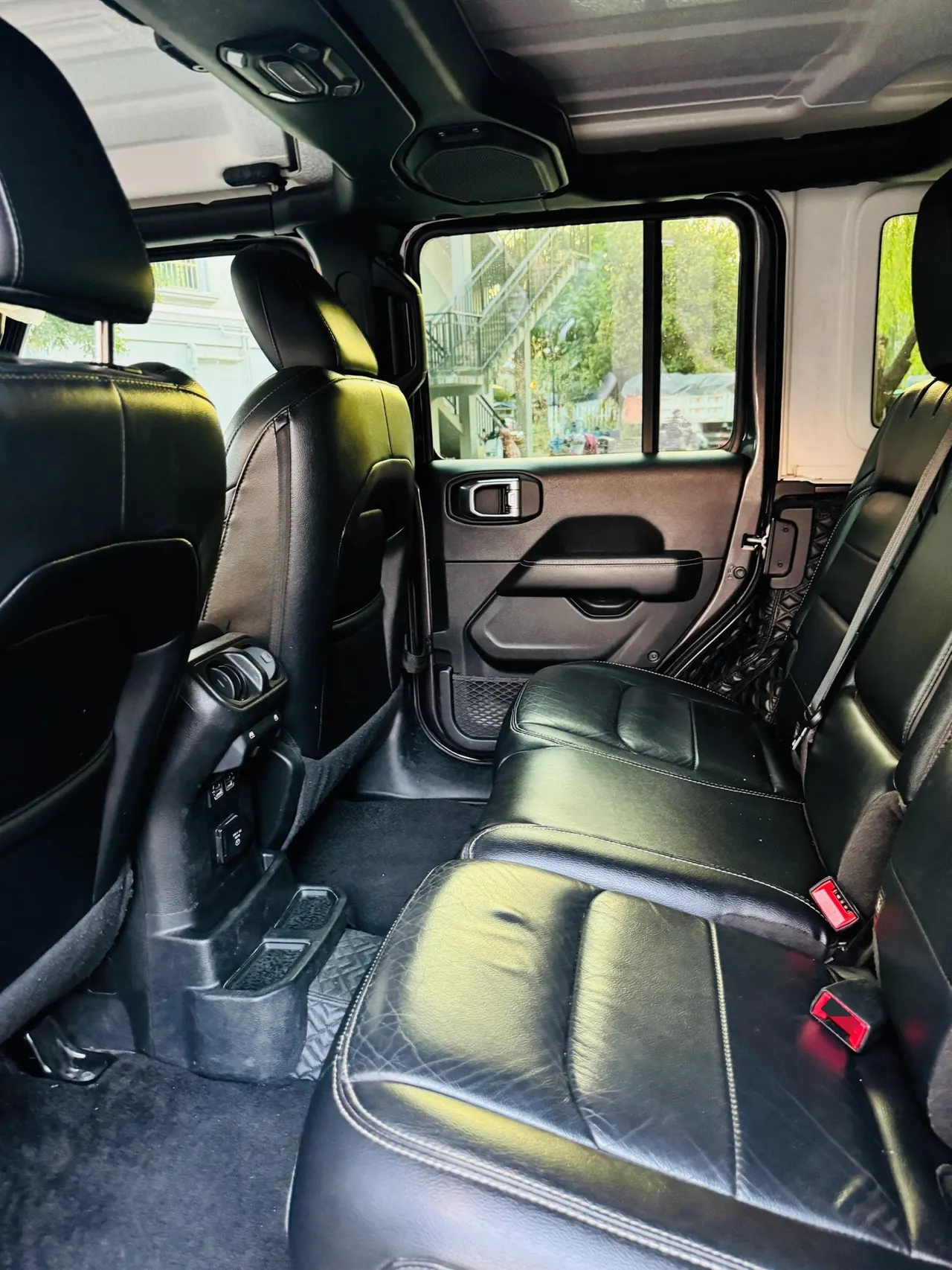 Jeep Wrangler (Imported) 2021 Wrangler 2.0T 80th Anniversary Edition Automatic Gear 11
