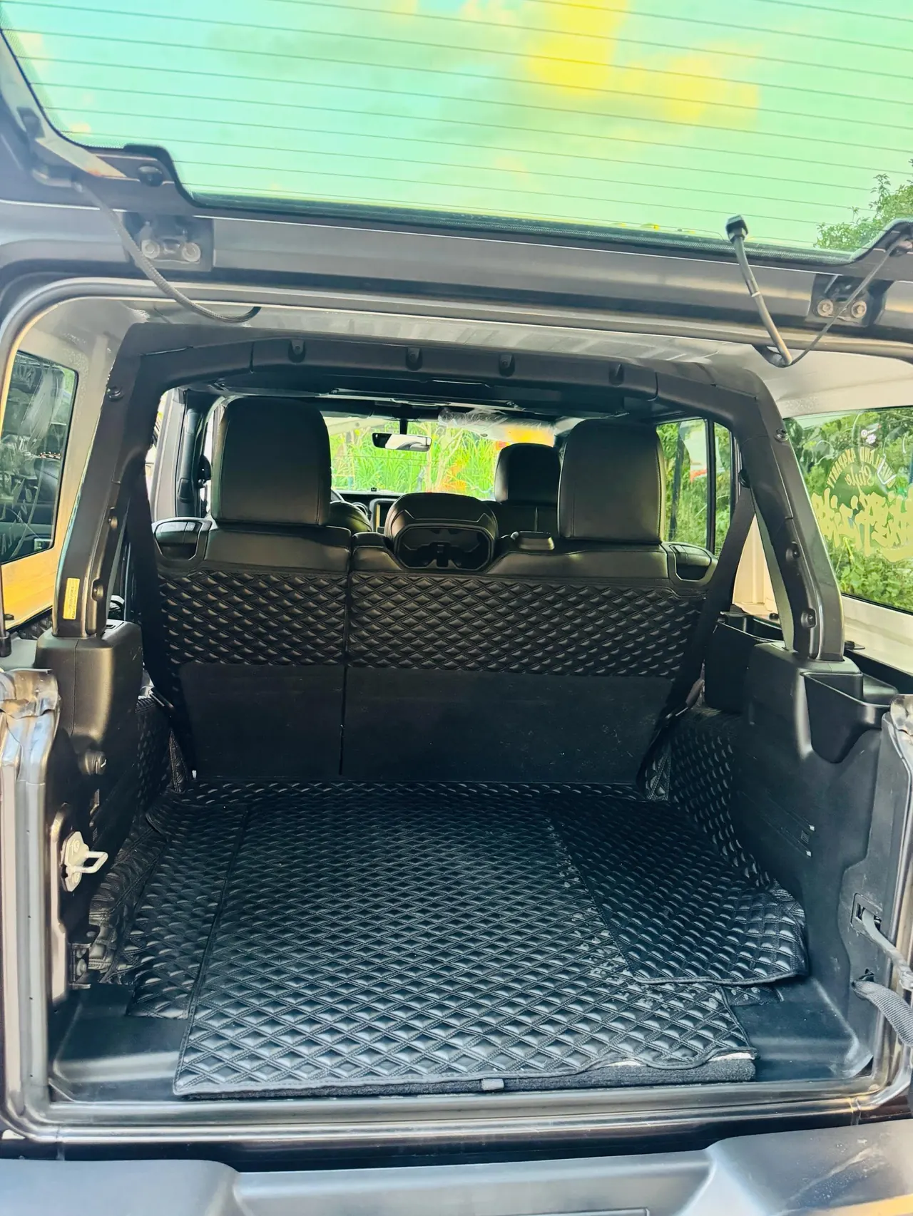 Jeep Wrangler (Imported) 2021 Wrangler 2.0T 80th Anniversary Edition Automatic Gear 12