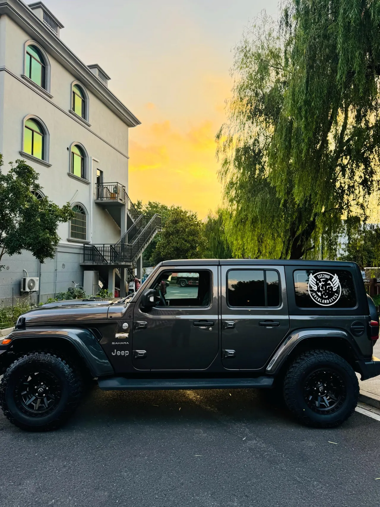 Jeep Wrangler (Imported) 2021 Wrangler 2.0T 80th Anniversary Edition Automatic Gear 9