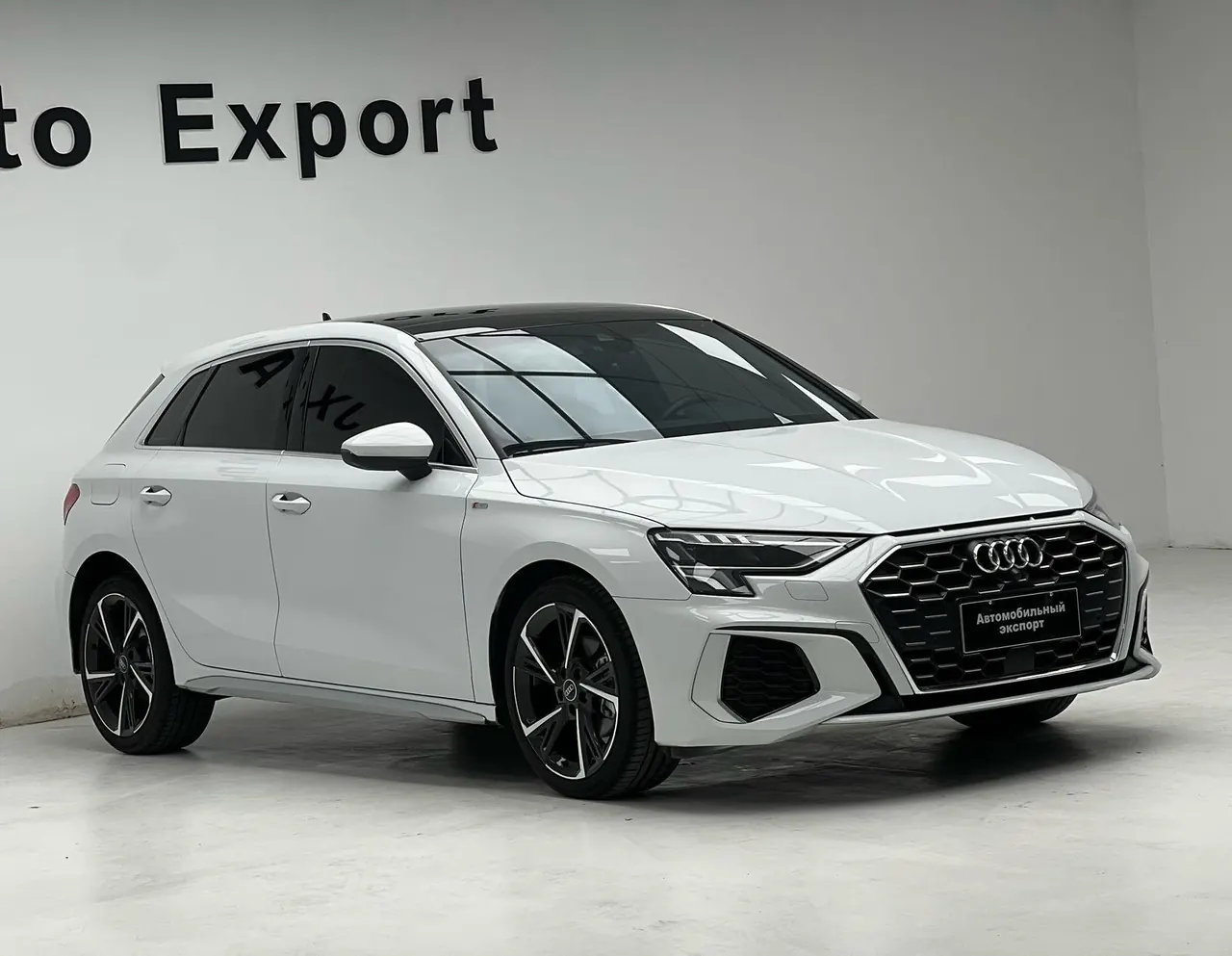 Audi 2022 A3 Sportback 1.4TFSI 35TFSI Fashion Sports Automatic 3