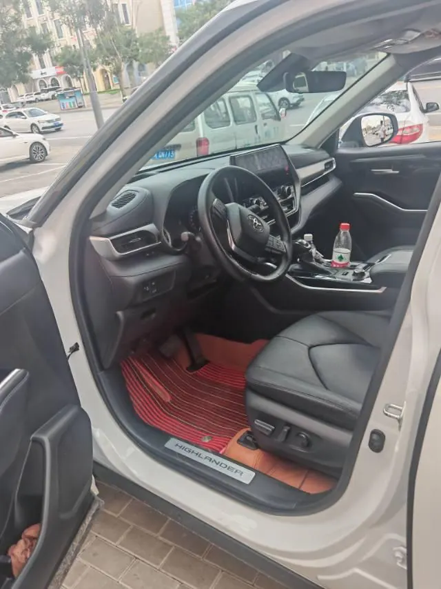 Toyota 2022 Highlander 2.0T 380T 4-wheel drive premium version 7-seat automatic gear 8