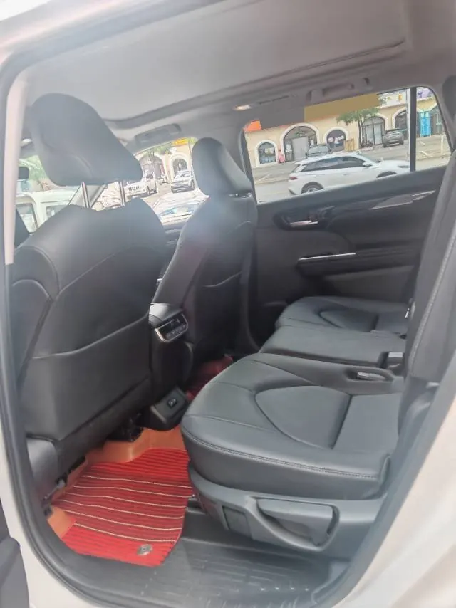 Toyota 2022 Highlander 2.0T 380T 4-wheel drive premium version 7-seat automatic gear 9