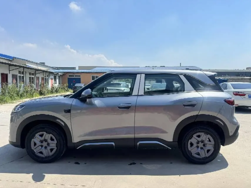 BYD 2025 Yuan UP Smart Driving 401KM Vital Automatic Gear 3