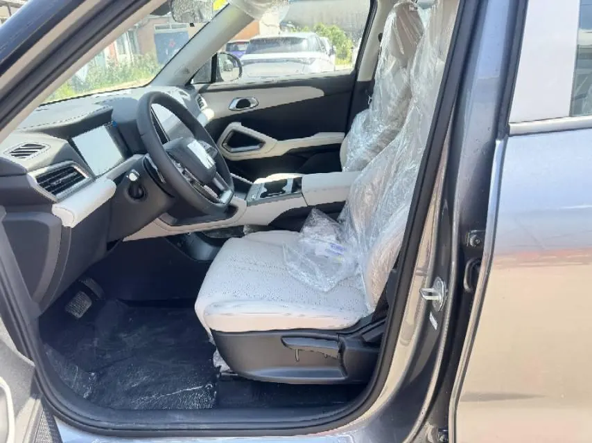 BYD 2025 Yuan UP Smart Driving 401KM Vital Automatic Gear 4
