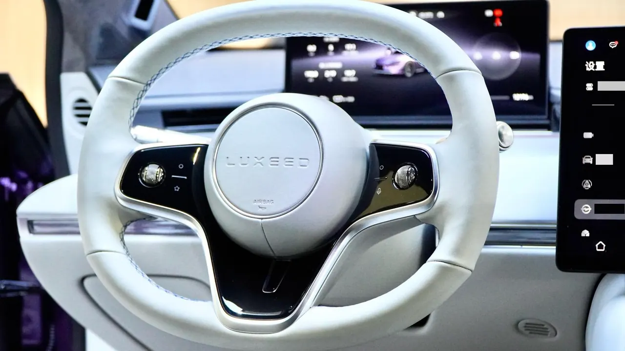 Intellectual 2025 S7 Ultra 4-wheel drive long endurance automatic gear 6
