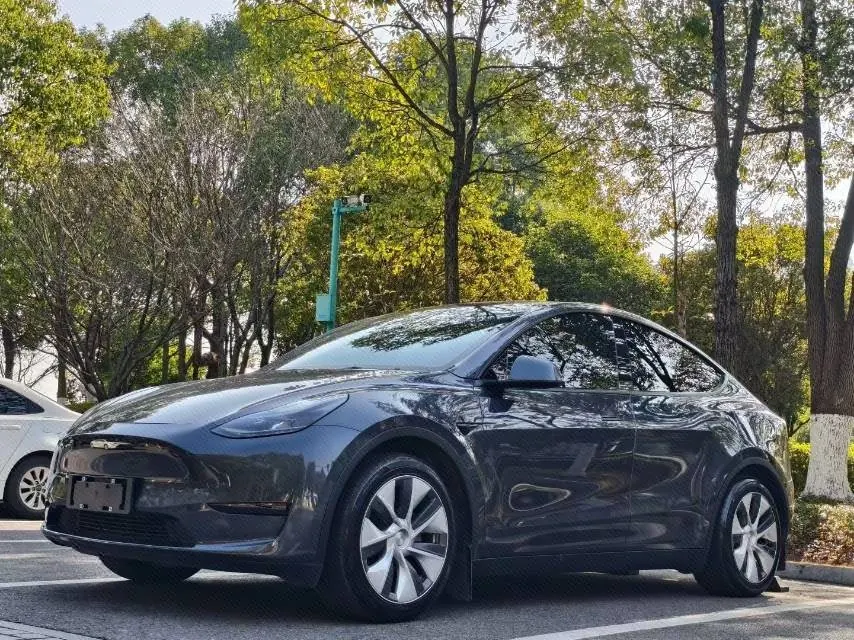 打开图片灯箱:Tesla 2022 Model Y rear-wheel drive version (facelift) automatic gear