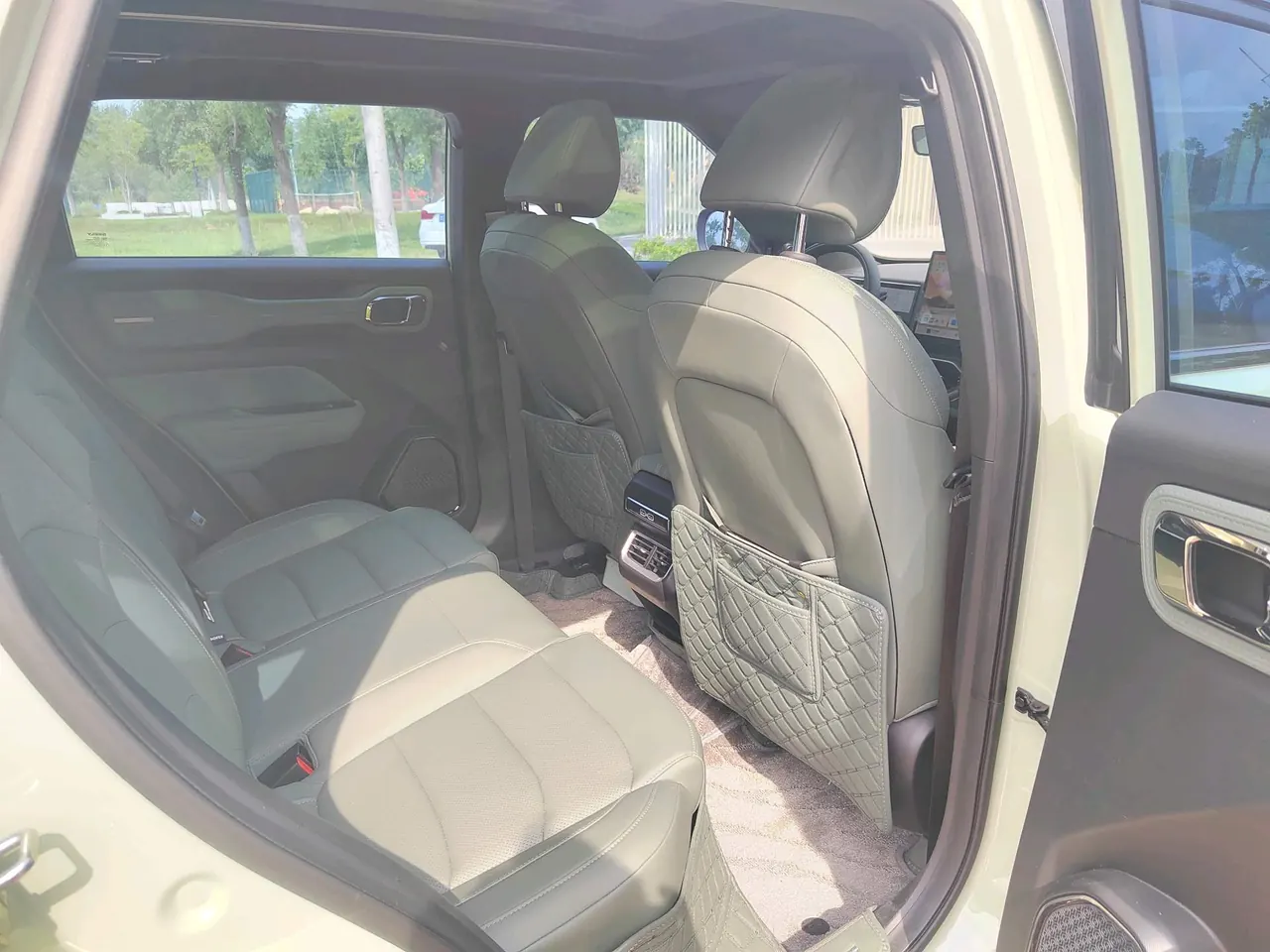 Geely 2025 Denim 1.5TD Fun Wilderness Edition Automatic 12