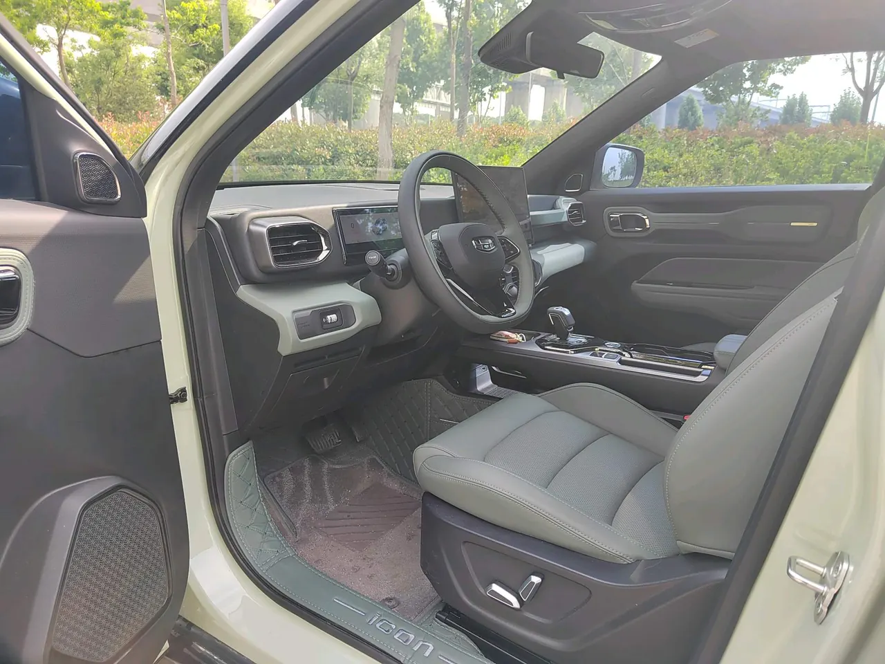 Geely 2025 Denim 1.5TD Fun Wilderness Edition Automatic 9