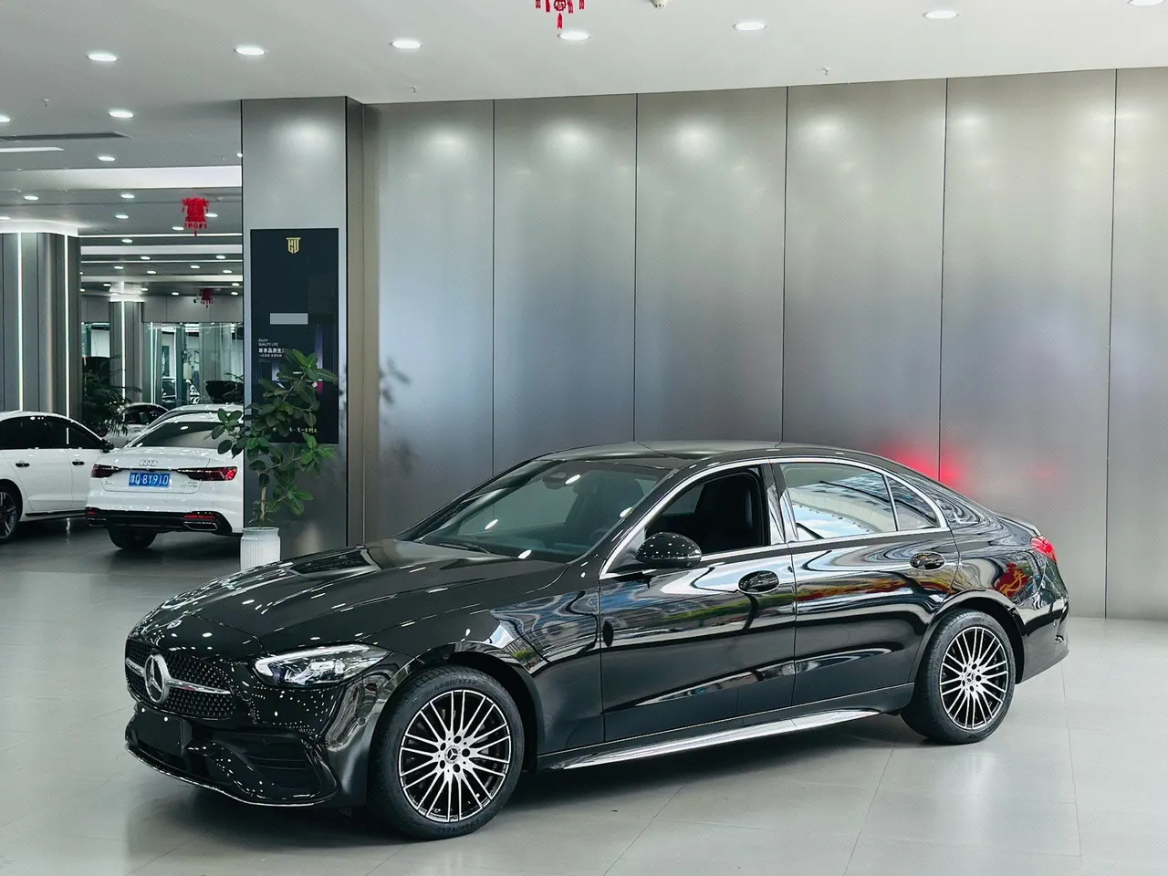 Open image lightbox: Mercedes Benz Class C 2025 C 260 L 48V 1.5T Sports Edition Automatic Gear