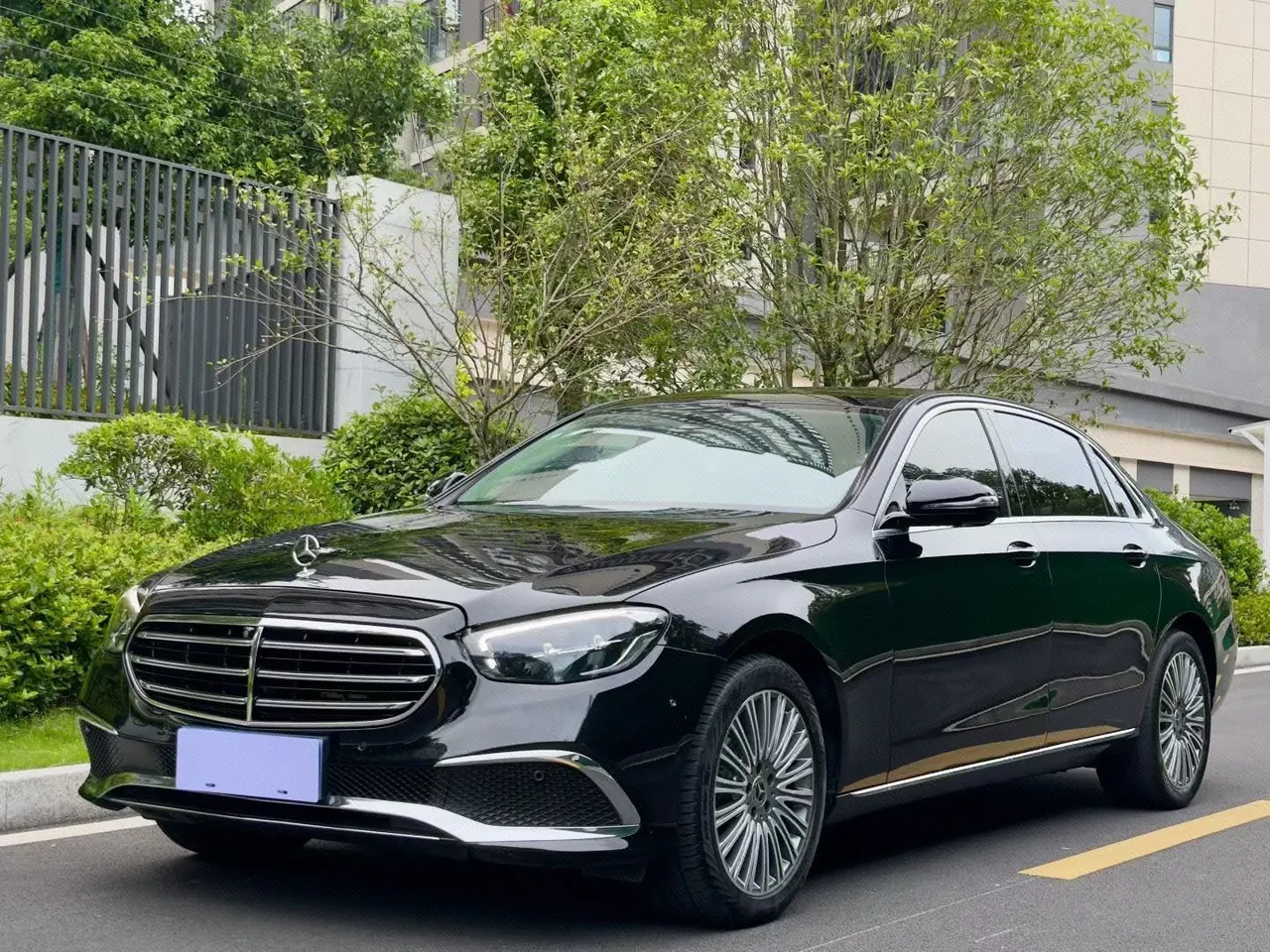 Open image lightbox: Mercedes Benz E Class 2023 E 300 L 2.0T Sports Luxury Automatic Gear
