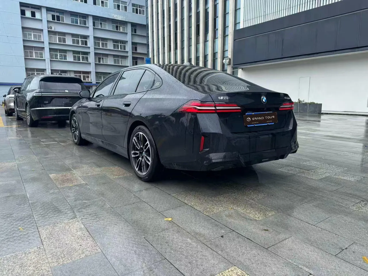 BMW 5 Series 2025 530Li 48V 2.0T Leading M Sports Suit Automatic Gear 6
