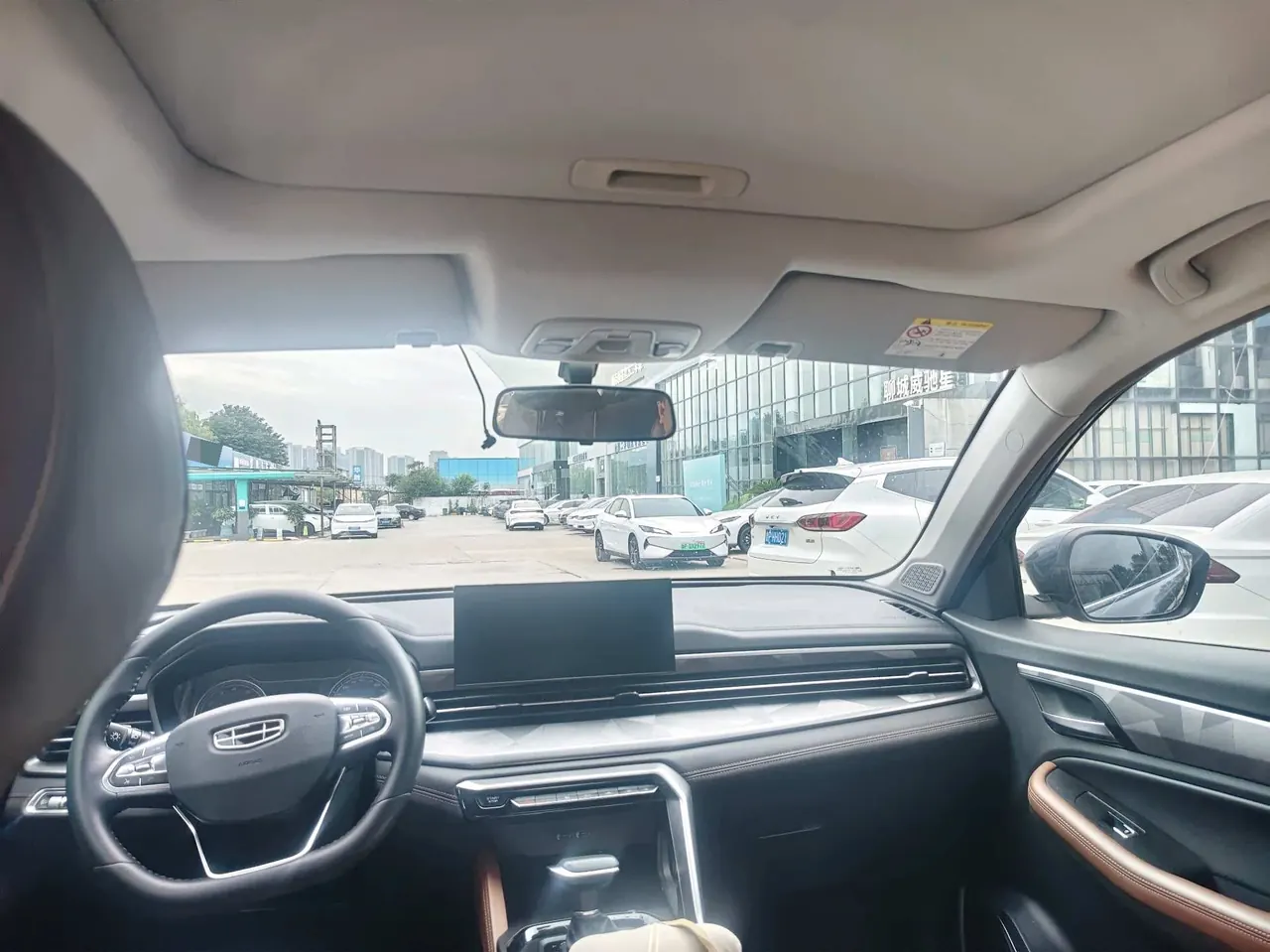 Geely Vision SUV(X6) 2021 Vision X6 Pro 1.4T Premium Automatic 6
