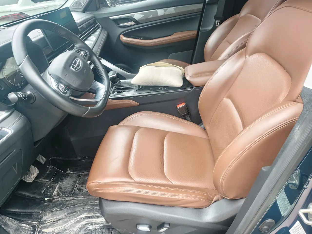 Geely Vision SUV(X6) 2021 Vision X6 Pro 1.4T Premium Automatic 7