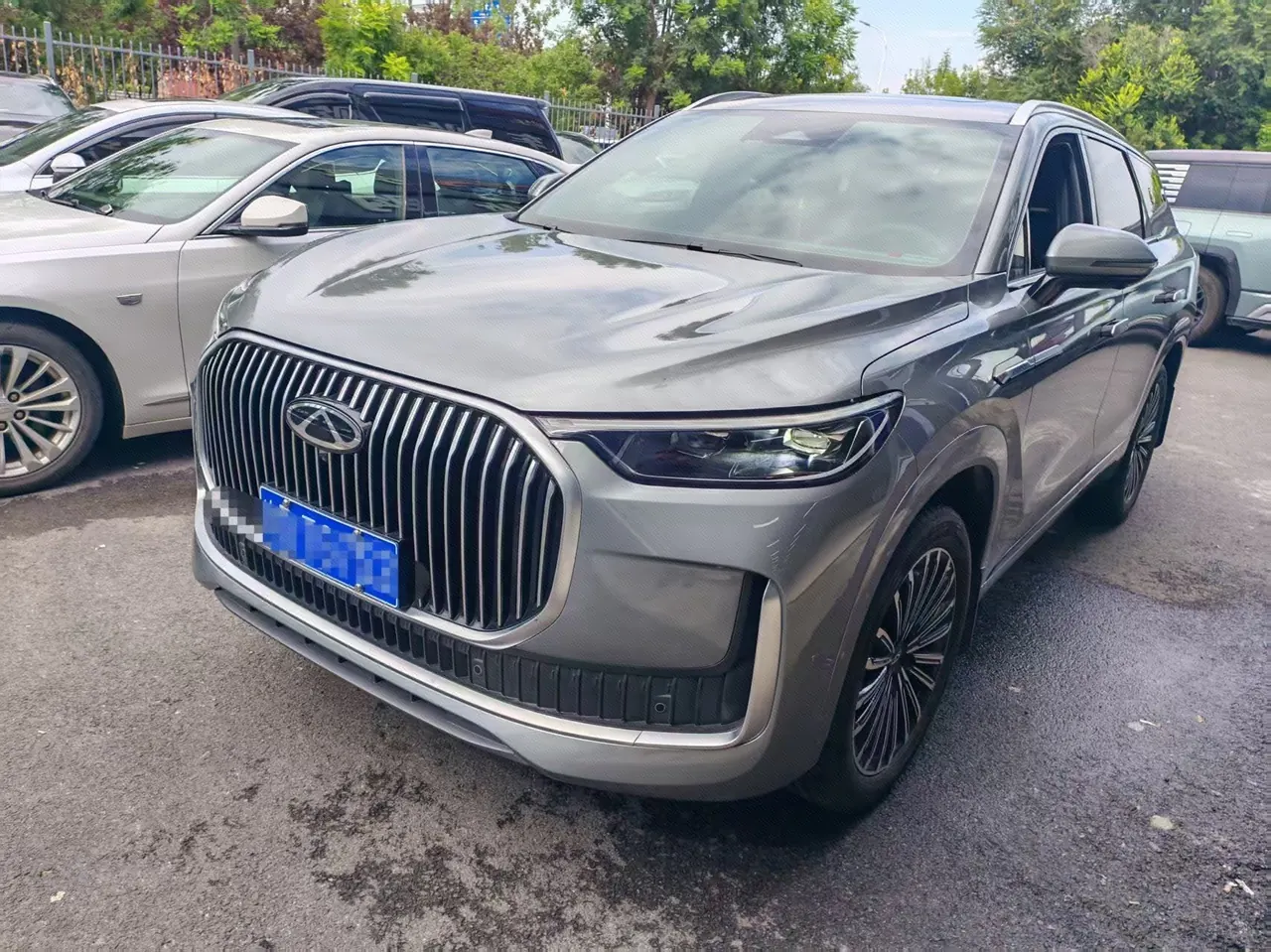 打开图片灯箱:Chery 2025 Ruihu 9 2.0T Two-Drive Premium Edition 5-seat Automatic Gear