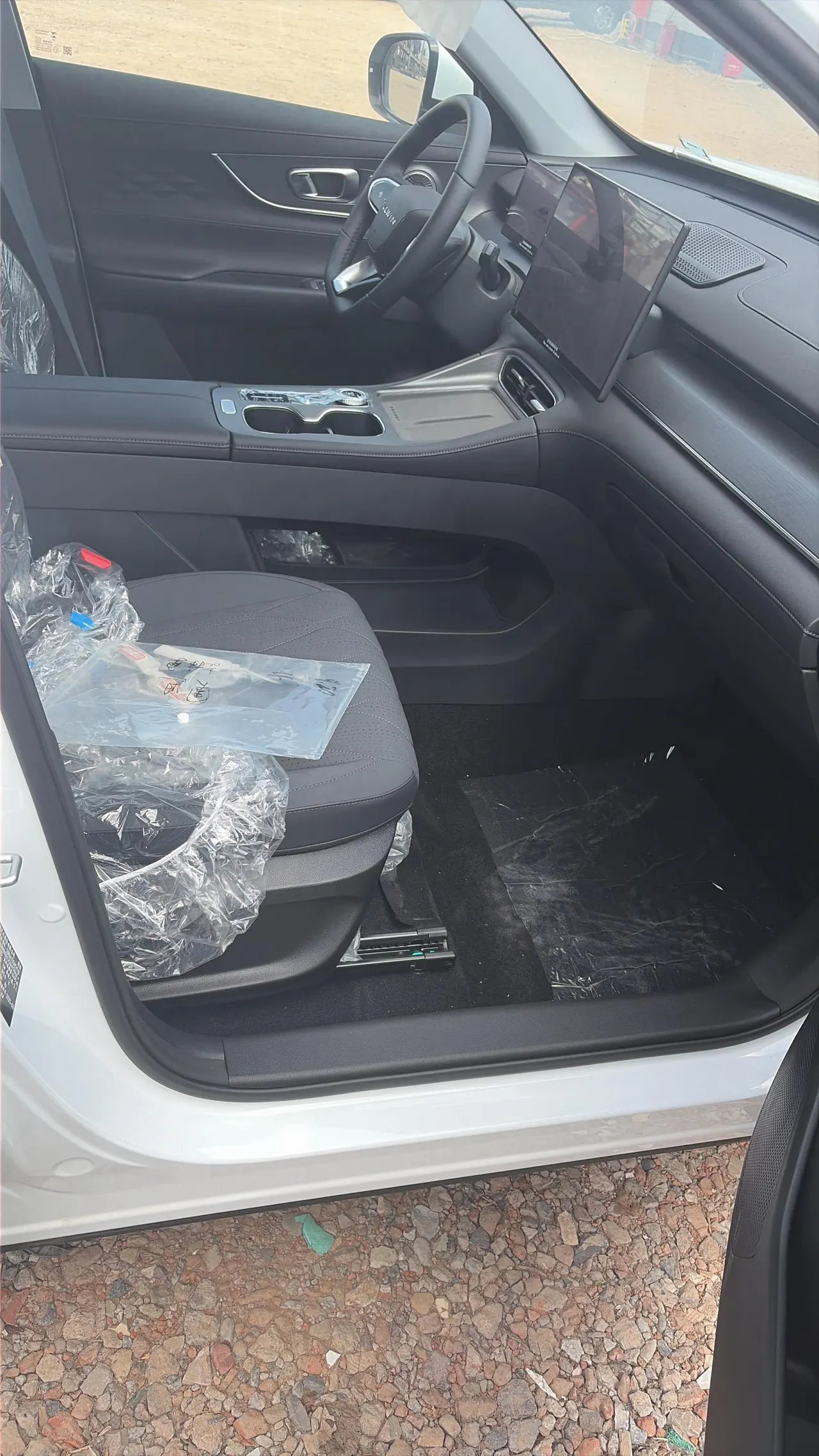 Chery 2025 Fengyun T8 1.5T 130km Deluxe Edition 5-seat Automatic Gear 9