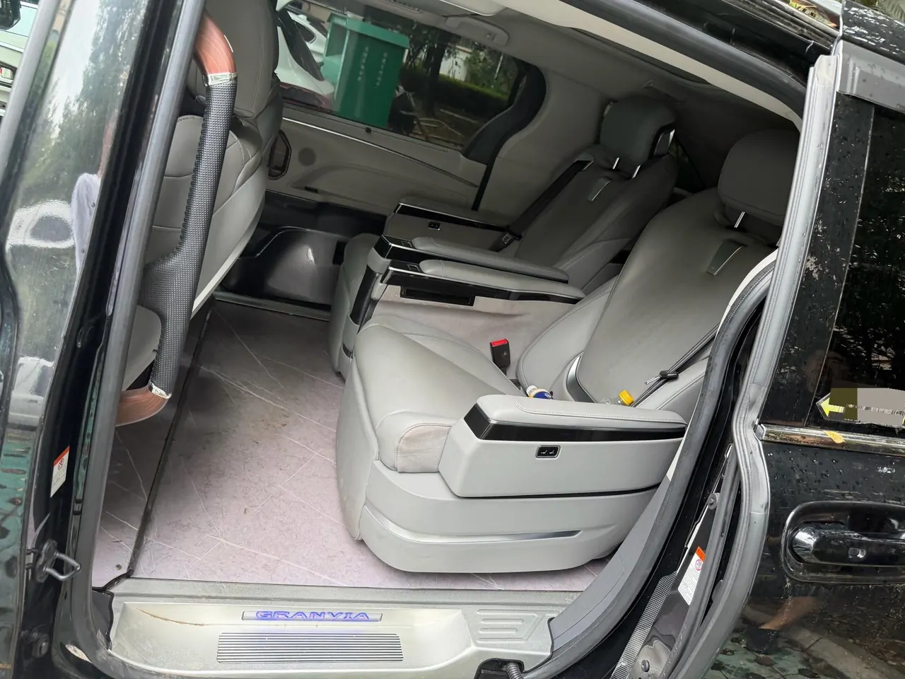 Toyota 2023 Grevia HYBRID 2.5 Stepless Deluxe Edition Automatic Transmission 5