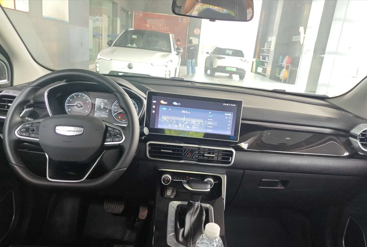Geely 2025 Binyue 1.5 Stepless Super MAX Automatic Gear 3