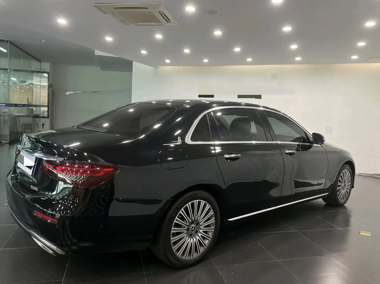 Mercedes Benz E Class 2021 E 300 L 2.0T Luxury Automatic Gear 5
