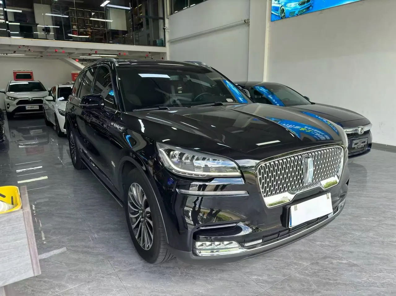 Lincoln 2023 aviator 3.0T V6 4-wheel drive elegant cruise version 6-seat automatic gear 10