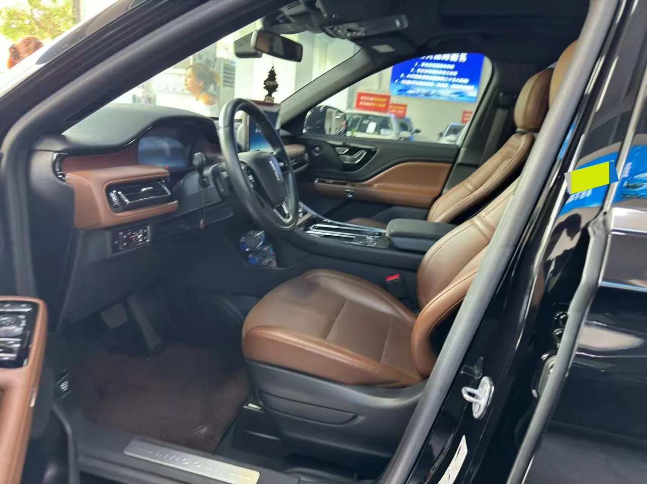 Lincoln 2023 aviator 3.0T V6 4-wheel drive elegant cruise version 6-seat automatic gear 3