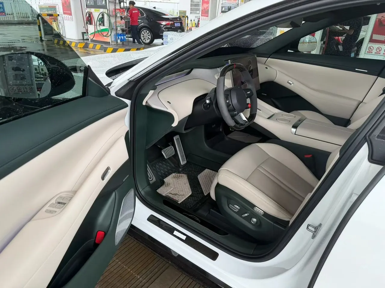 MI 2025 YU7 Long Endurance High Performance Four-wheel Drive Max Edition Automatic Gear 6