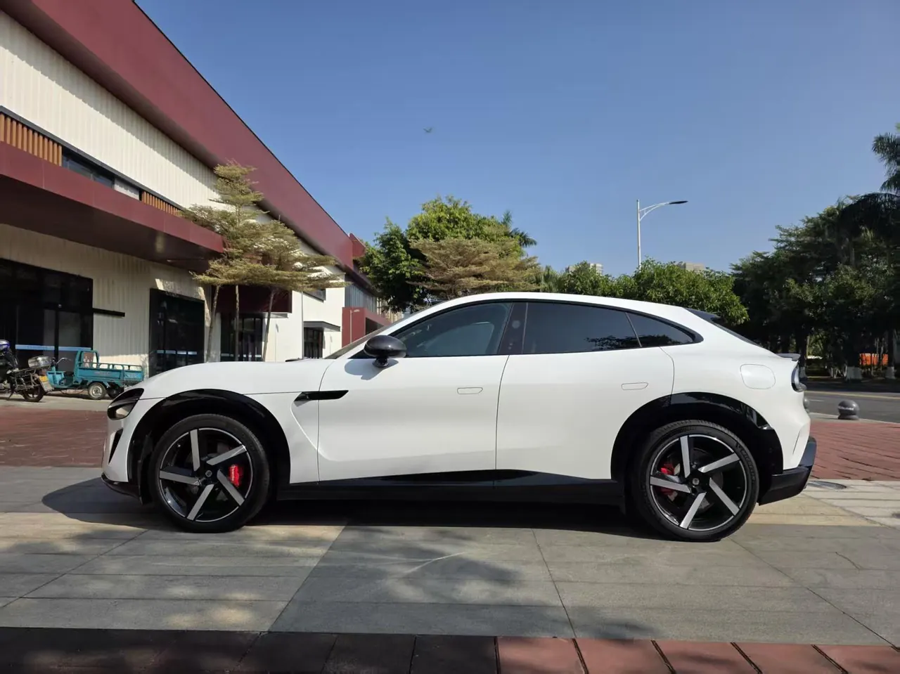 MI 2025 YU7 Long Endurance High Performance Four-wheel Drive Max Edition Automatic Gear 8