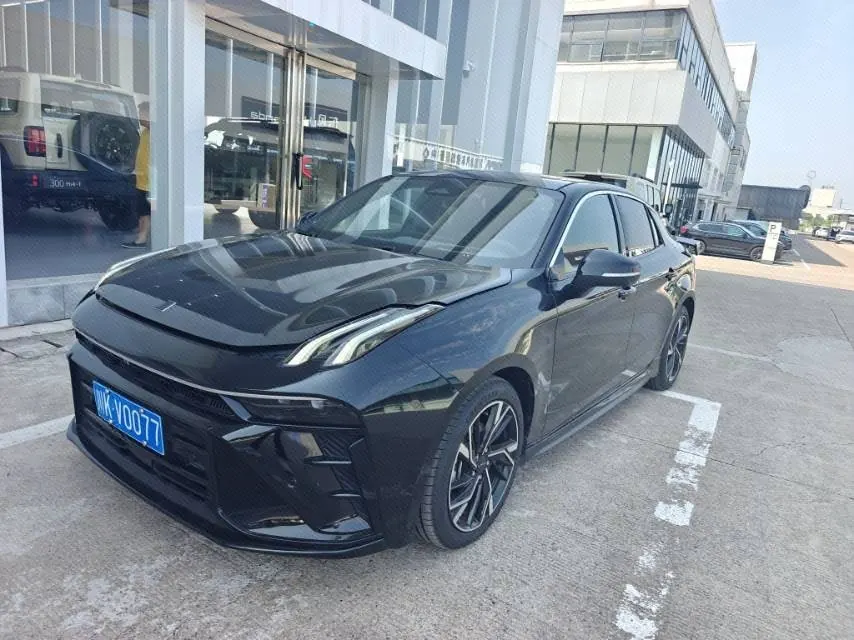 Open image lightbox: LYNK&CO 2025 LYNK&CO 03 1.5TD Champion Pro Auto