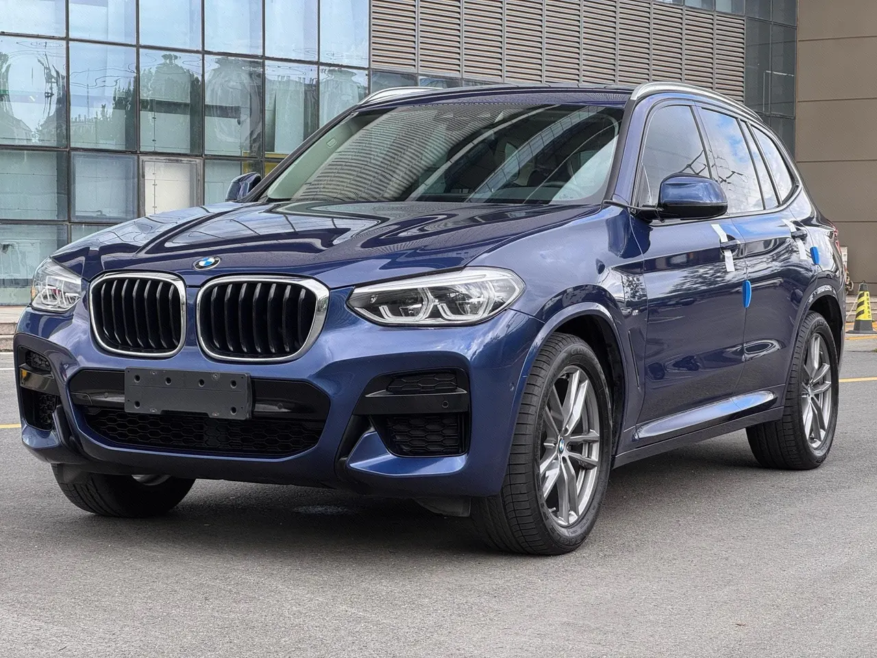 Open image lightbox: BMW 2020 X3 xDrive25i 2.0T M sports suit automatic gear
