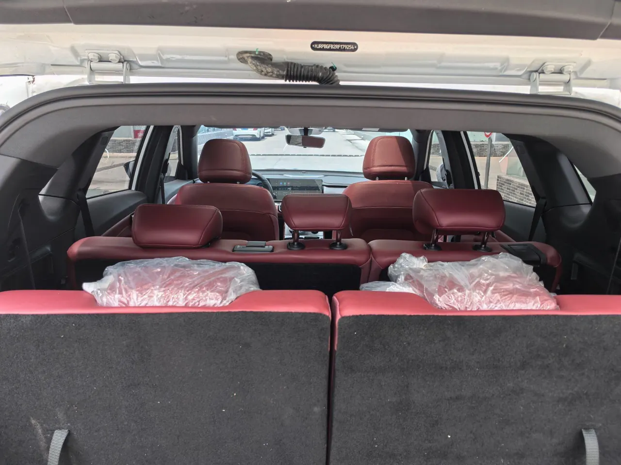 Jetour 2025 X70 PLUS 1.5T Deluxe Surging Edition 7-seat Automatic Gear 10