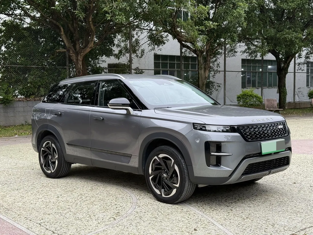 Chery 2025 Ruihu 7 C- DM 1.5T 120KM Royal Automatic 3