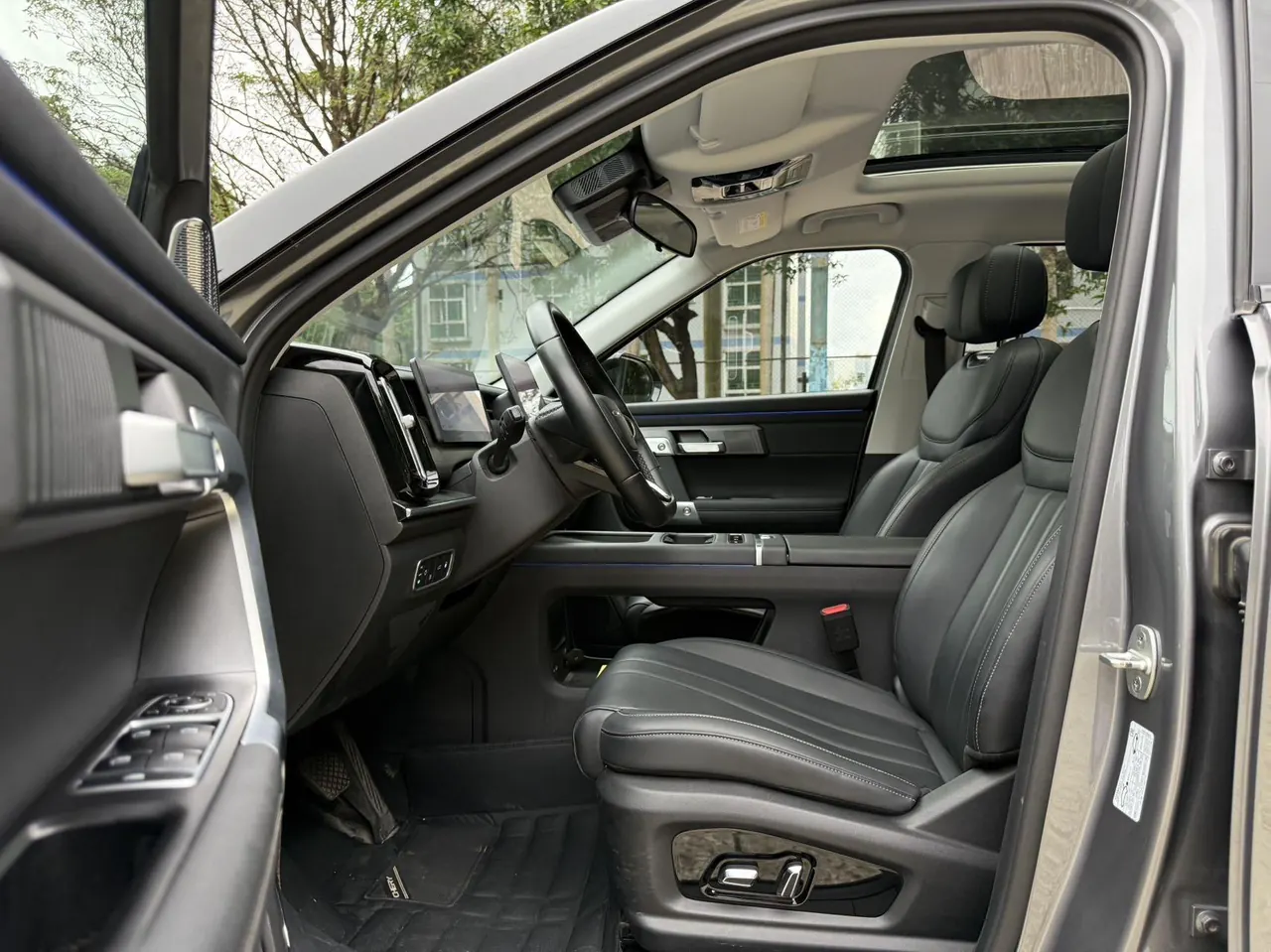Chery 2025 Ruihu 7 C- DM 1.5T 120KM Royal Automatic 7