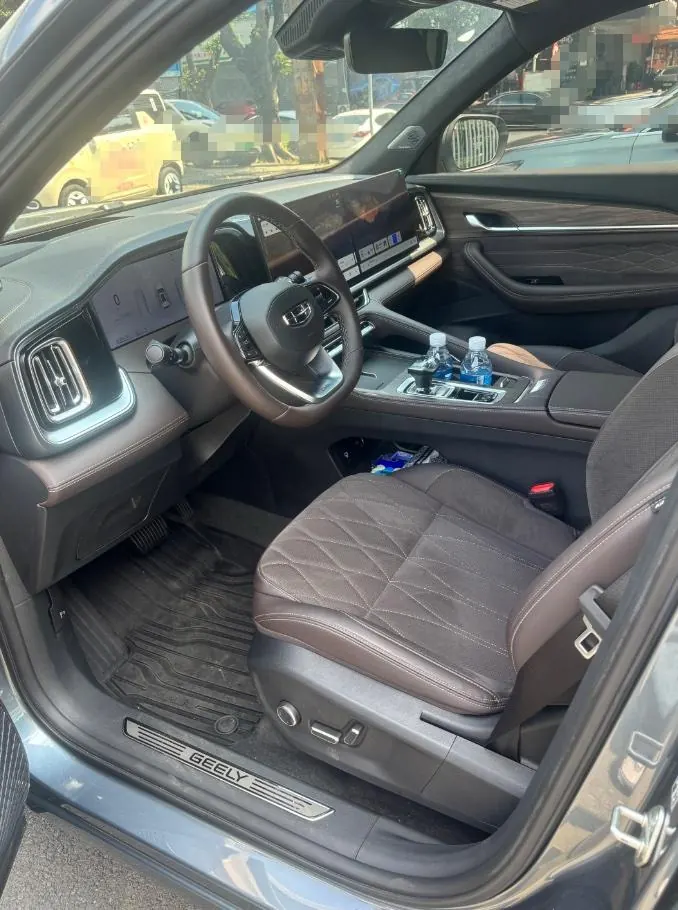 Geely 2025 XingyueL (Monjaro) 2.0TD Oriental Obsidian 4WD full-moon version automatic gear 5