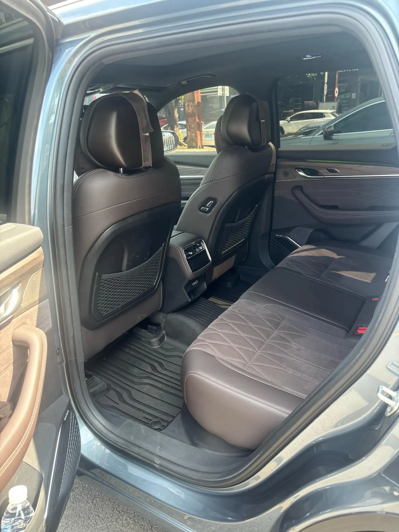 Geely 2025 XingyueL (Monjaro) 2.0TD Oriental Obsidian 4WD full-moon version automatic gear 6