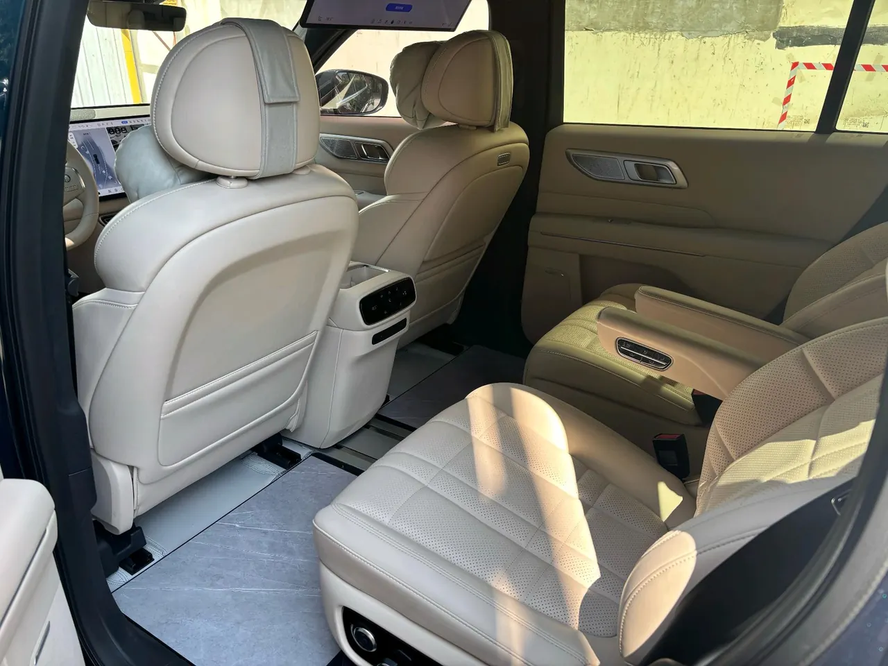 ChangAn Deepal 2025 S09 four-wheel drive Ultra high-fixed automatic gear 7