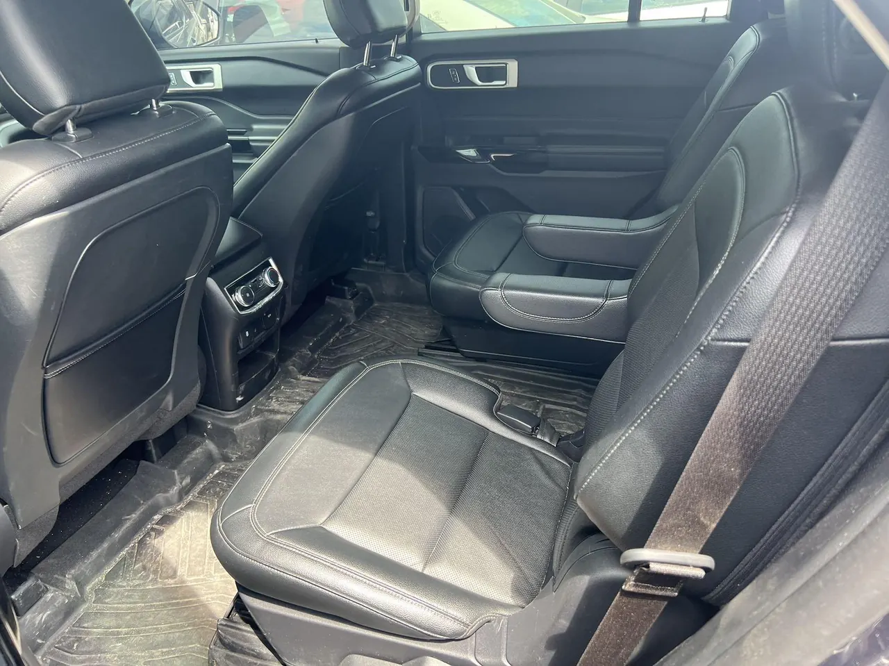 Ford 2020 Explorer 2.3T EcoBoost 14250.00g Drive Fashion Edition 6-seat Automatic Gear 4