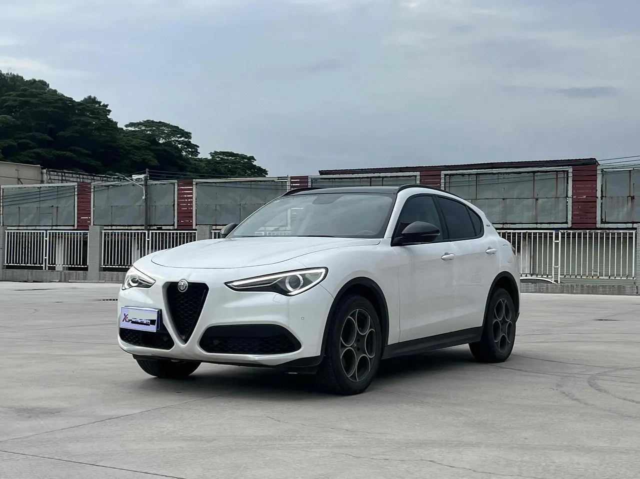 Alfa-Romeo Stelvio (Imported) 2021 Stelvio 2.0T 280HP Deluxe Automatic Gear - View 1