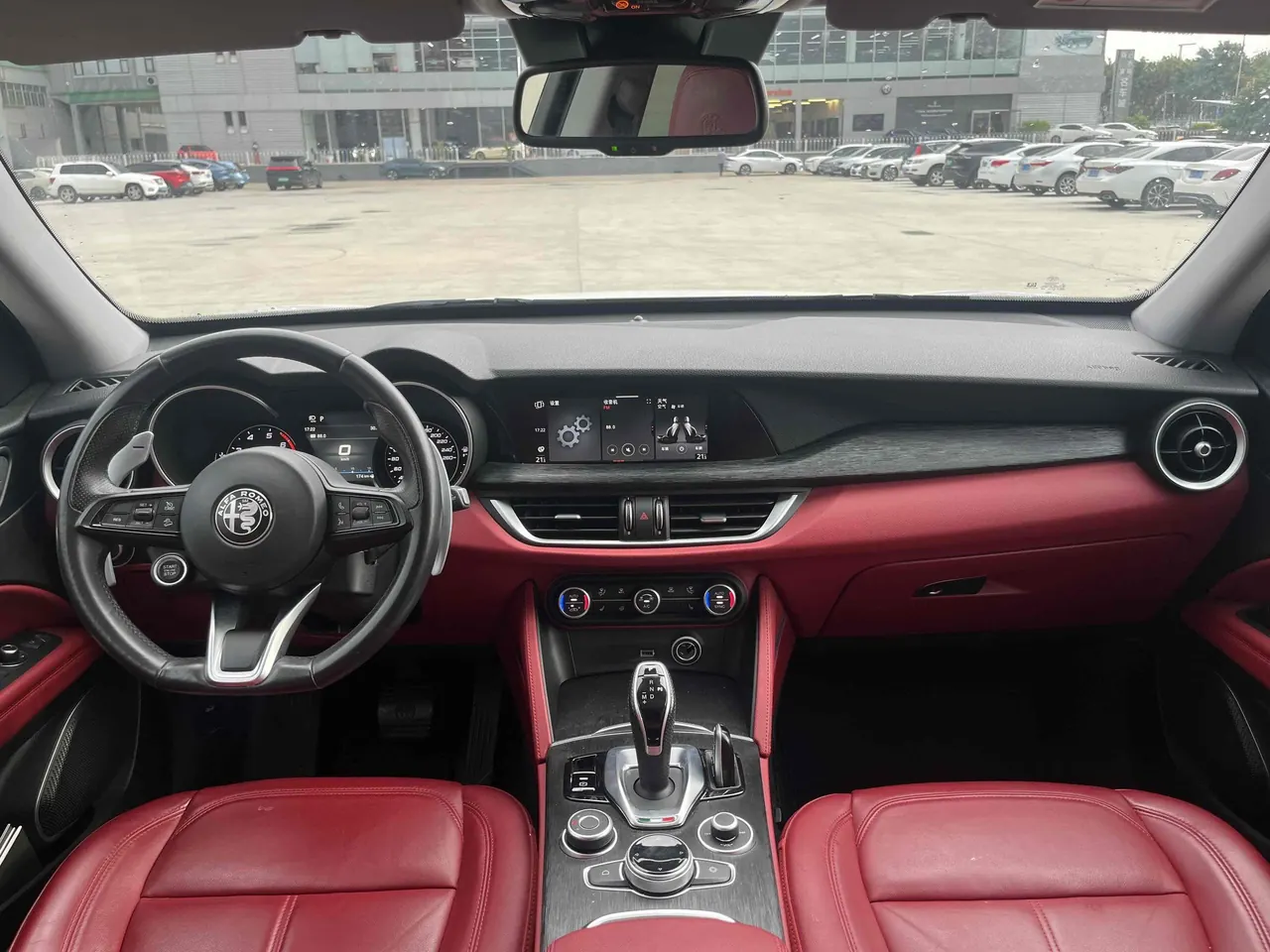 Alfa-Romeo Stelvio (Imported) 2021 Stelvio 2.0T 280HP Deluxe Automatic Gear 4