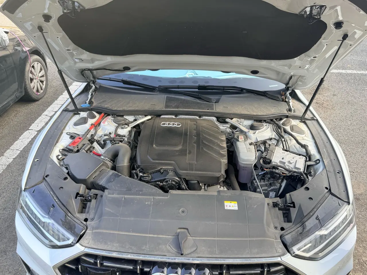 Audi 2024 A7L 2.0TFSI 45TFSI Luxury Automatic 5