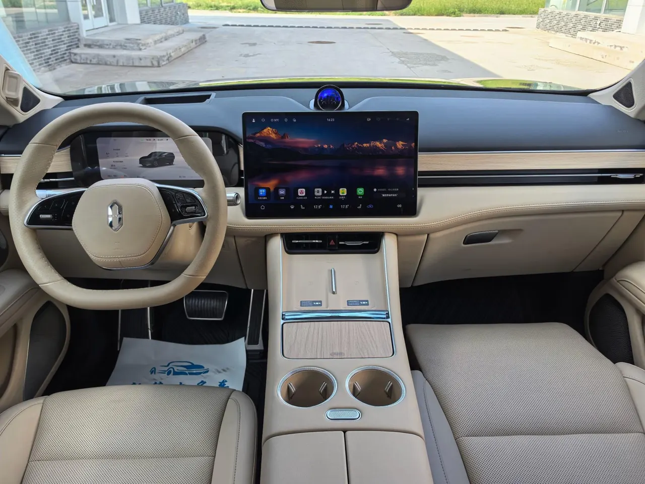 AITO 2025 AITO M5 extended-range Ultra rear-drive automatic gear 5