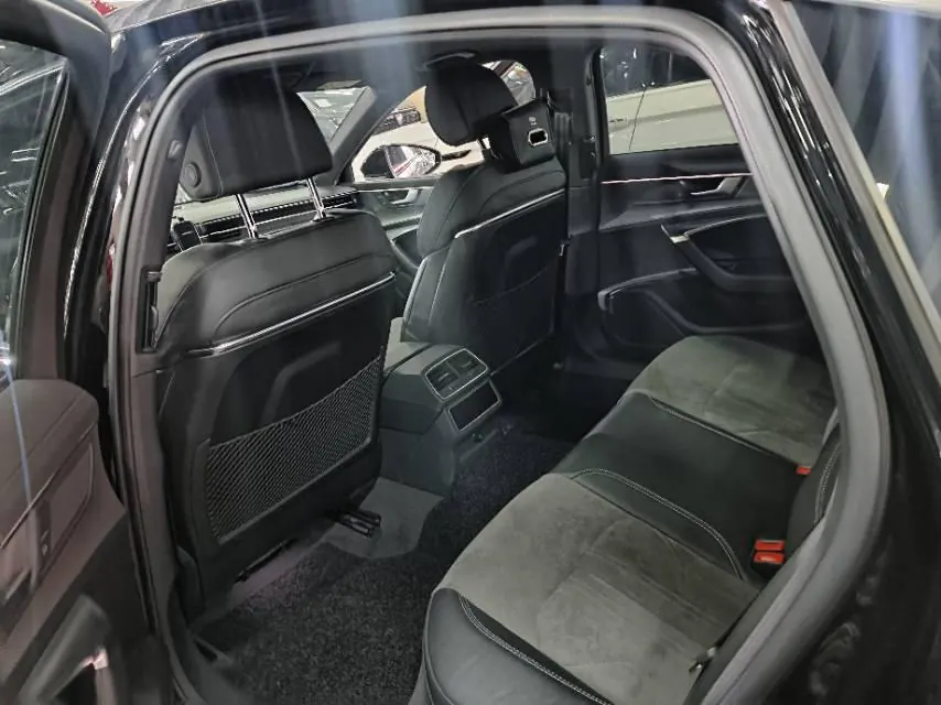 Audi 2021 A6L 2.0TFSI 45TFSI Selected Dynamic Automatic 5