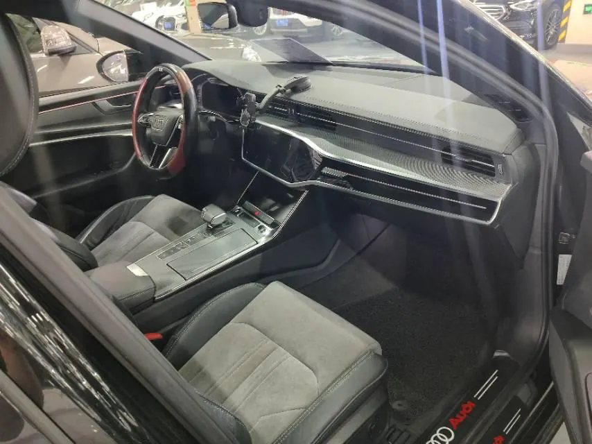 Audi 2021 A6L 2.0TFSI 45TFSI Selected Dynamic Automatic 7