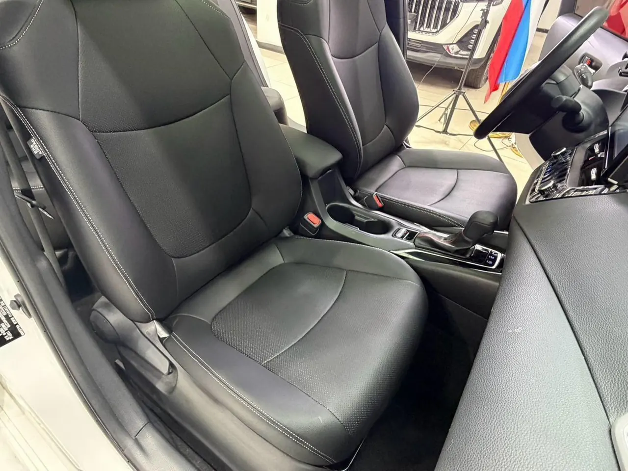 Toyota 2021 corolla 1.2T stepless elite version of automatic gear 13
