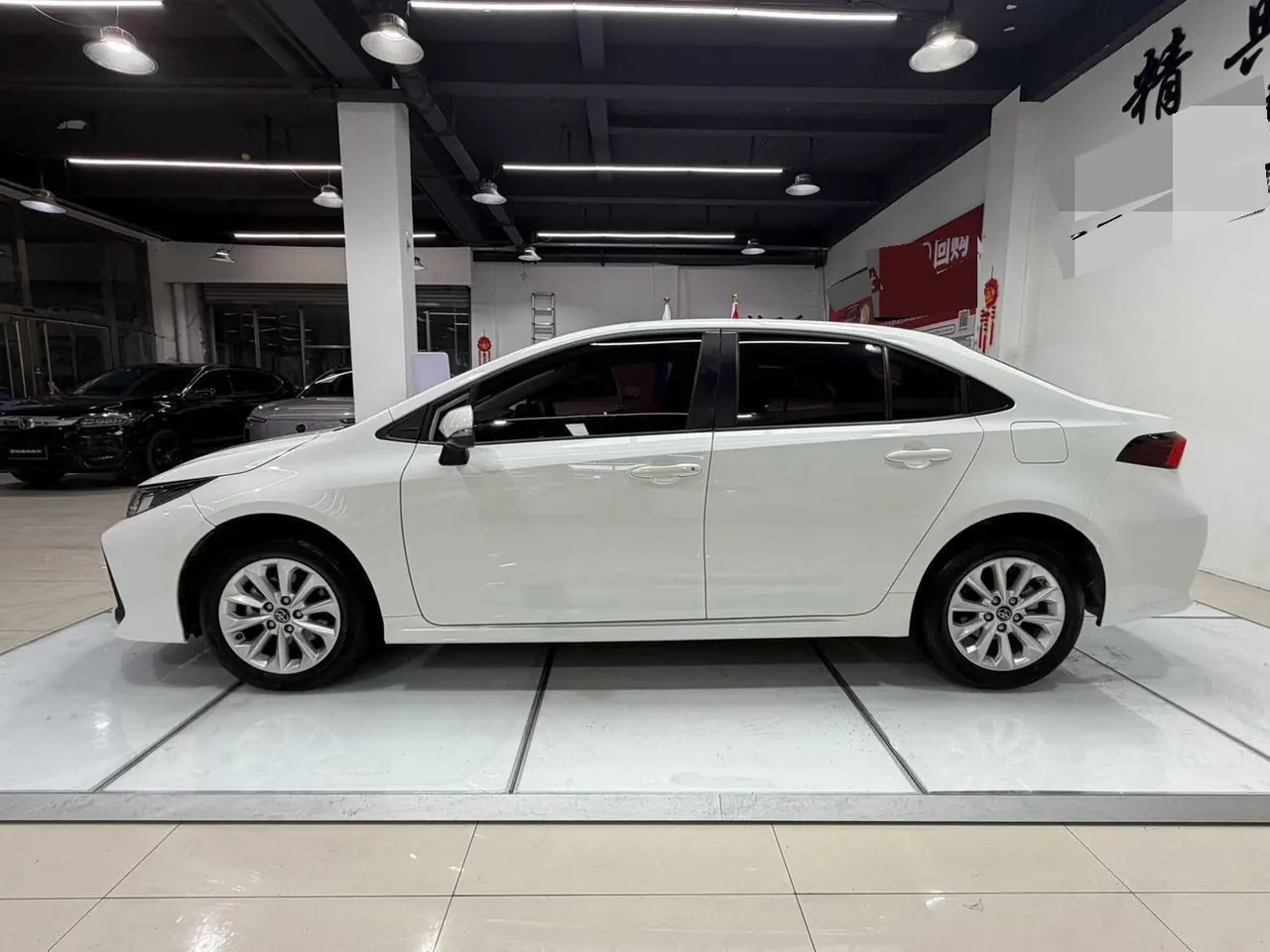 Toyota 2021 corolla 1.2T stepless elite version of automatic gear 8