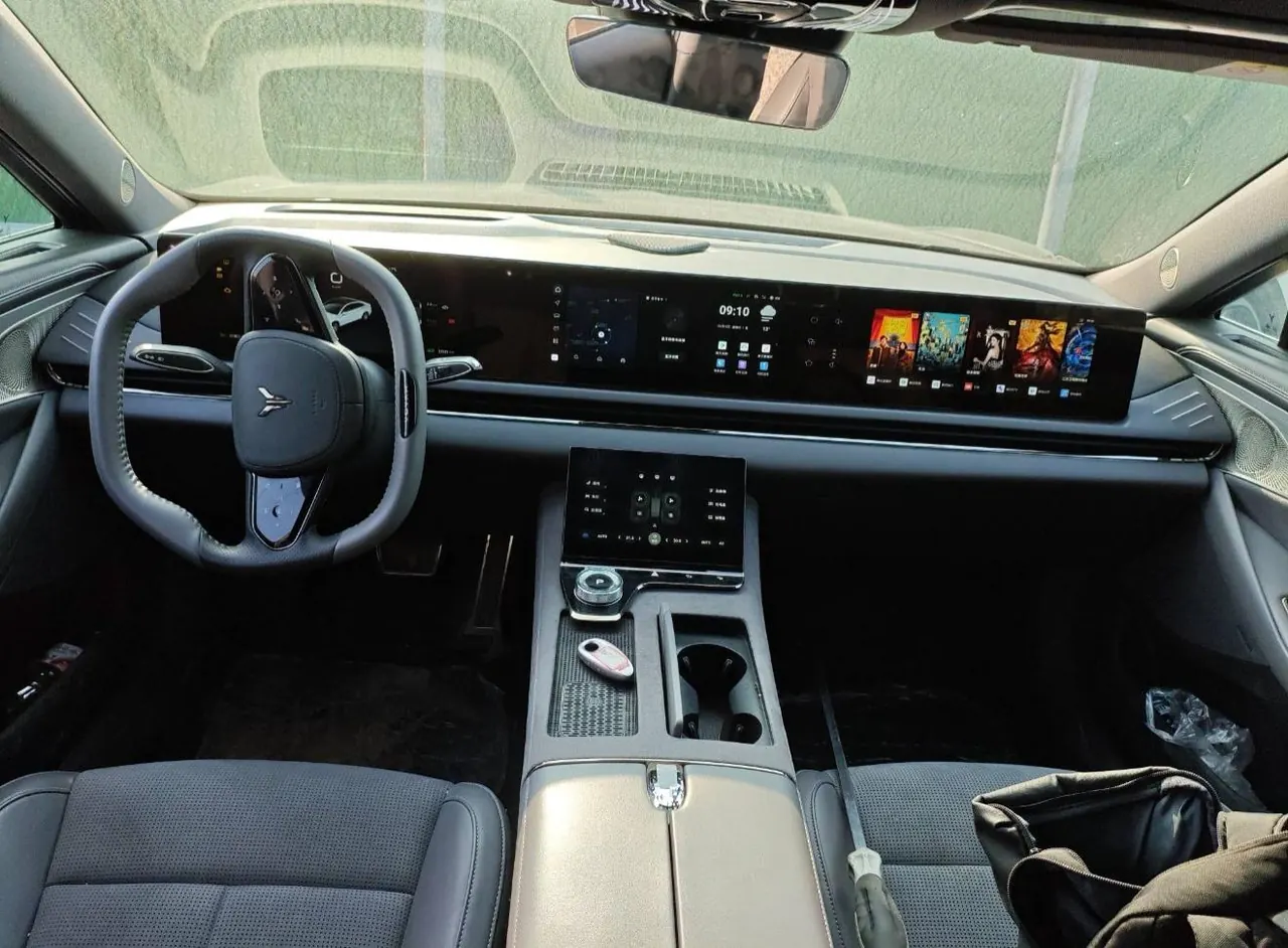 Voyah 2024 models chasing light PHEV 1.5T four-wheel drive ultra-long endurance flagship automatic gear 5