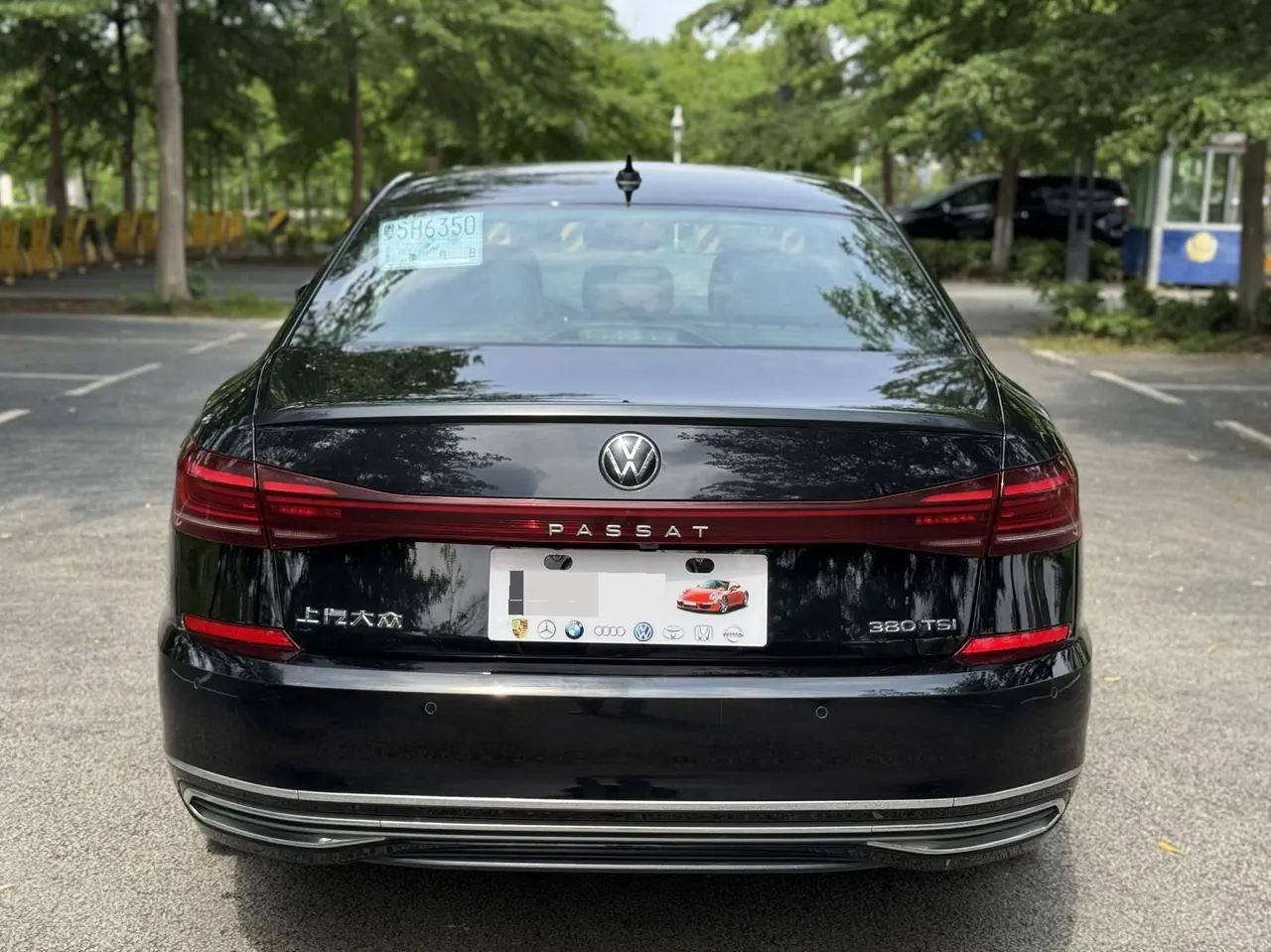 Volkswagen 2024 Passat 2.0TSI 380TSI Star Deluxe Edition Automatic Transmission 8