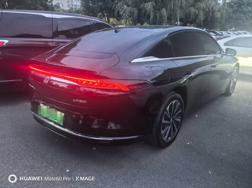 Buick 2026 L7 Luxury to Enjoy Free and unfettered Smart Travel Edition Automatic Gear 6