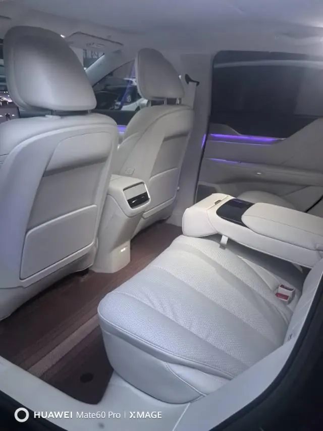 Buick 2026 L7 Luxury to Enjoy Free and unfettered Smart Travel Edition Automatic Gear 8