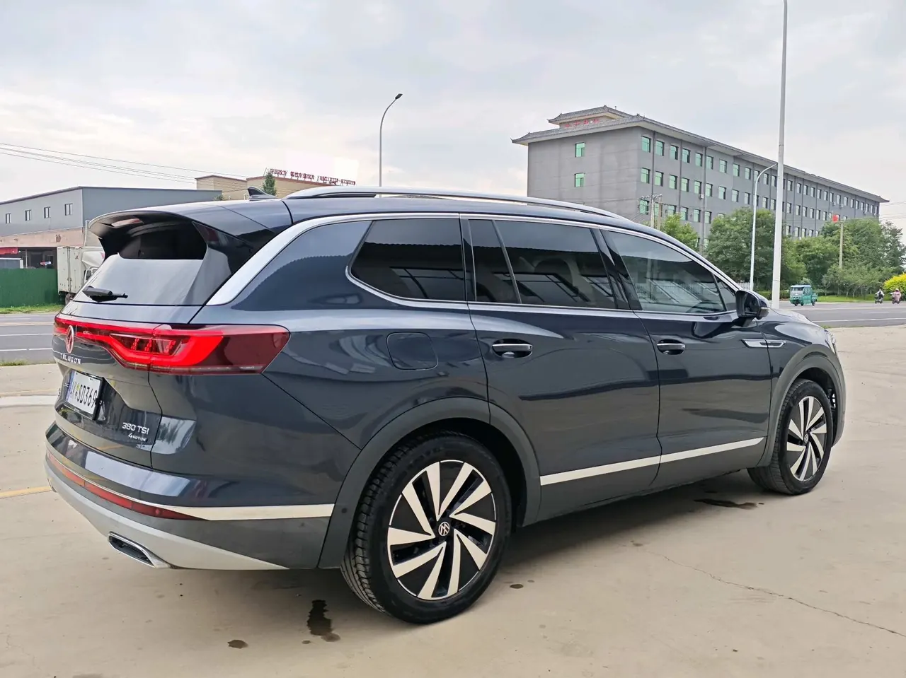 Volkswagen 2022 model range 2.0TSI 380TSI four-wheel drive luxury version Pro6 automatic gear 9